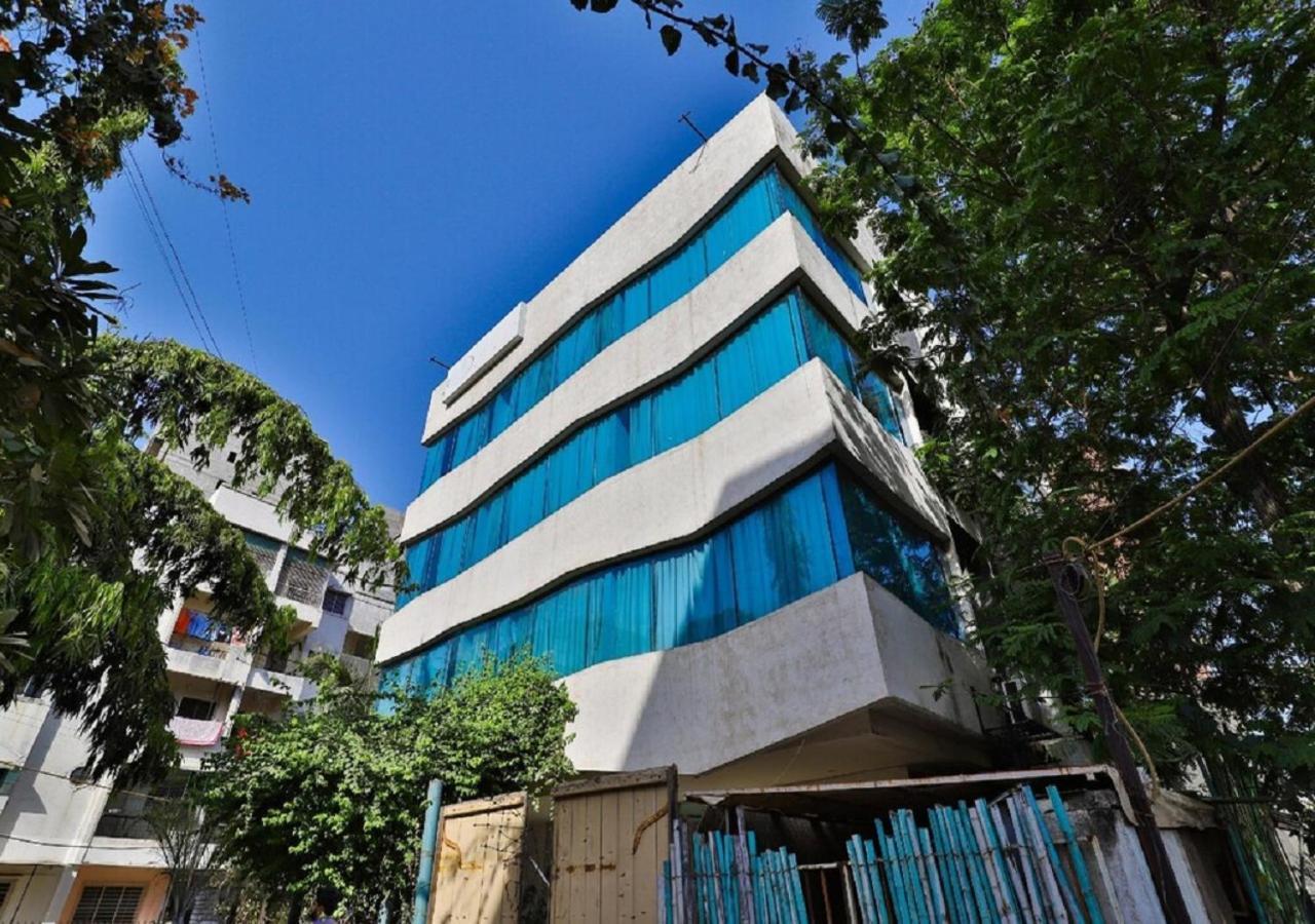 The Sky Imperial Hotel Yahvi Vadodara Exterior foto